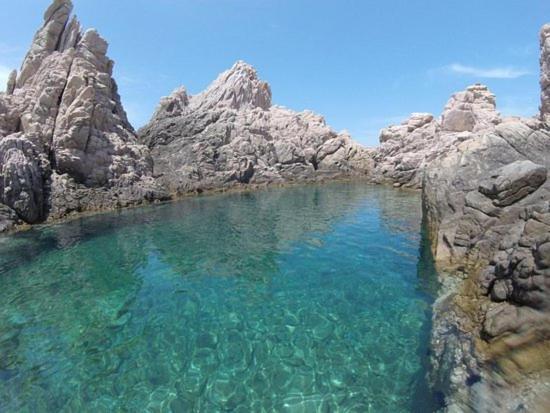 Apartmán Calarossa Bay Isola Rossa Exteriér fotografie