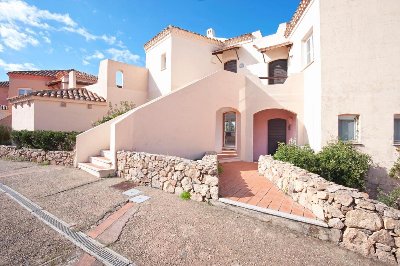 Apartmán Calarossa Bay Isola Rossa Exteriér fotografie